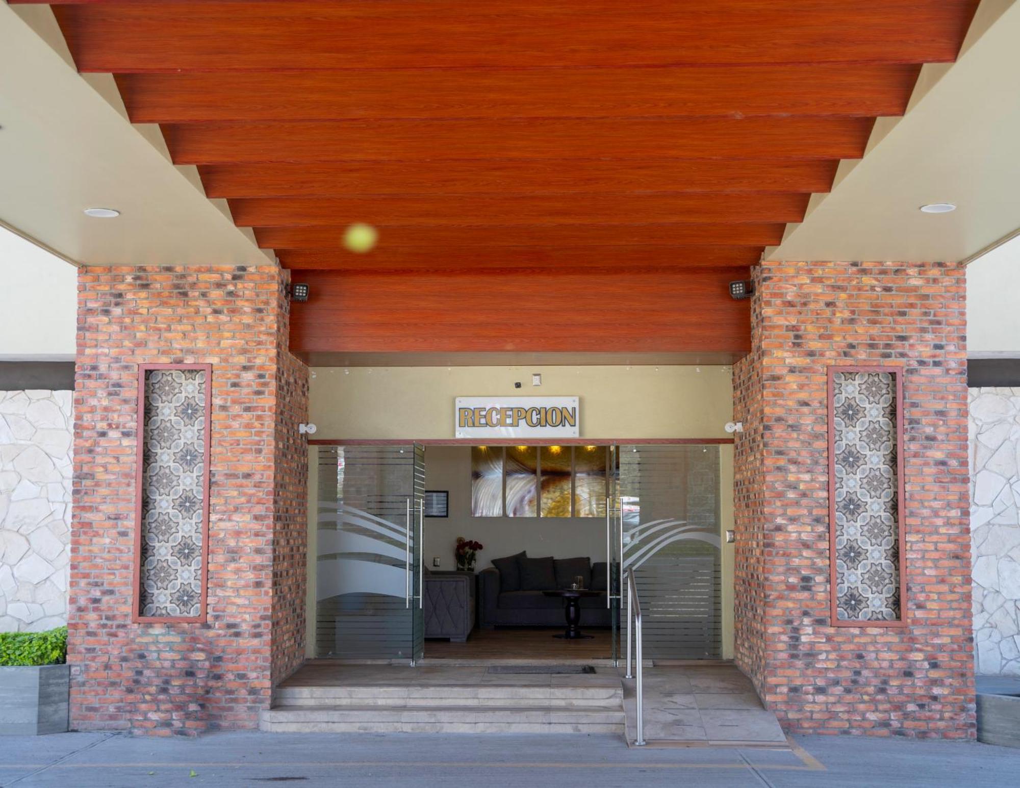 Hotel Maria Dolores Rio Verde Exterior photo